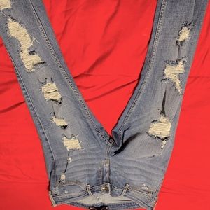 Hollister de stressed jeans size 11 or 30